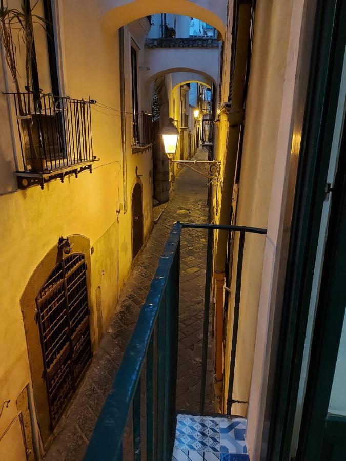 Le Ginestre In Centro Salerno Exterior foto